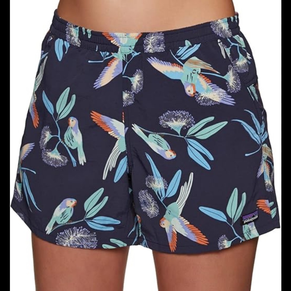 Patagonia 5” Baggie Shorts Size M